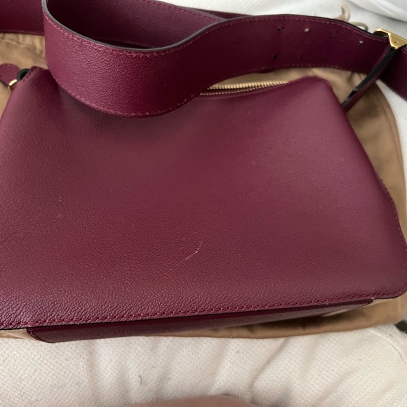 Burberry Burgundy Leather And House Check
Canvas Helmsley Crossbody Bag - Picture 2 of 10